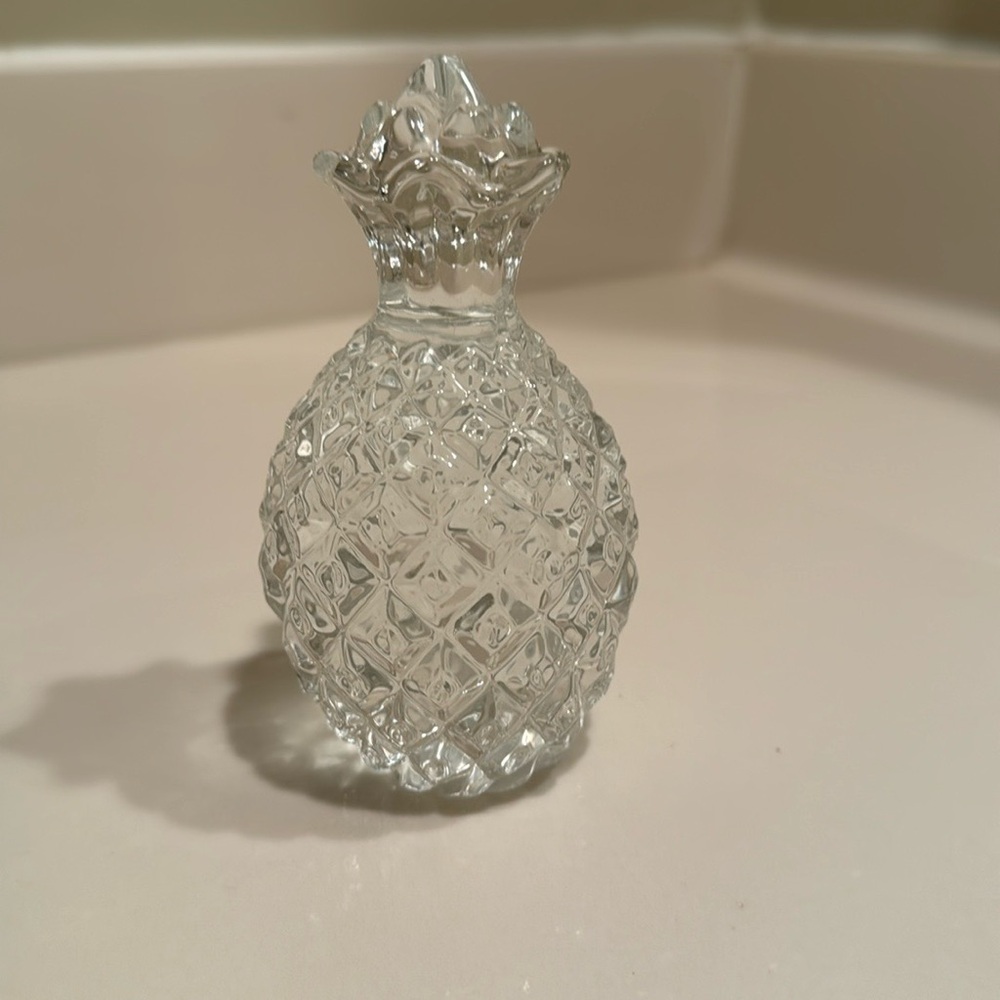 Glass pineapple